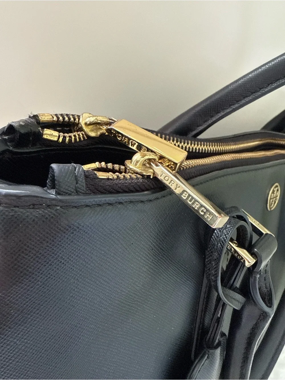 Tory Burch Robinson Double Zip Tote Black Saffiano Leather with Crossbody Strap